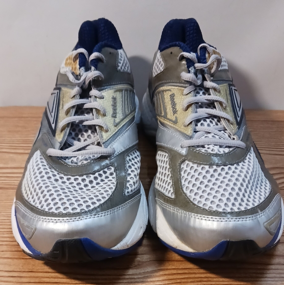 Reebox - Picture 9 of 14